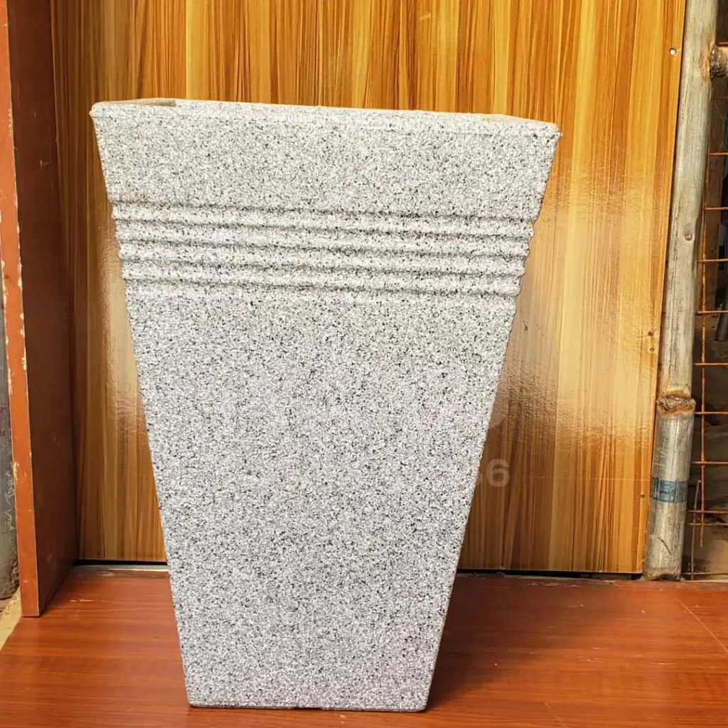 R226 - Flw Pot Tulip