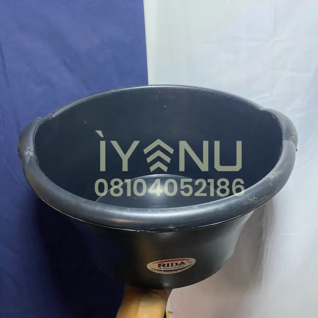 V7 - Round Bowl (S) Black ***