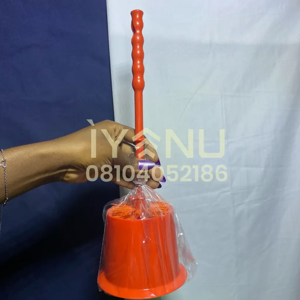 S52 - Toilet Brush VIK ¹²