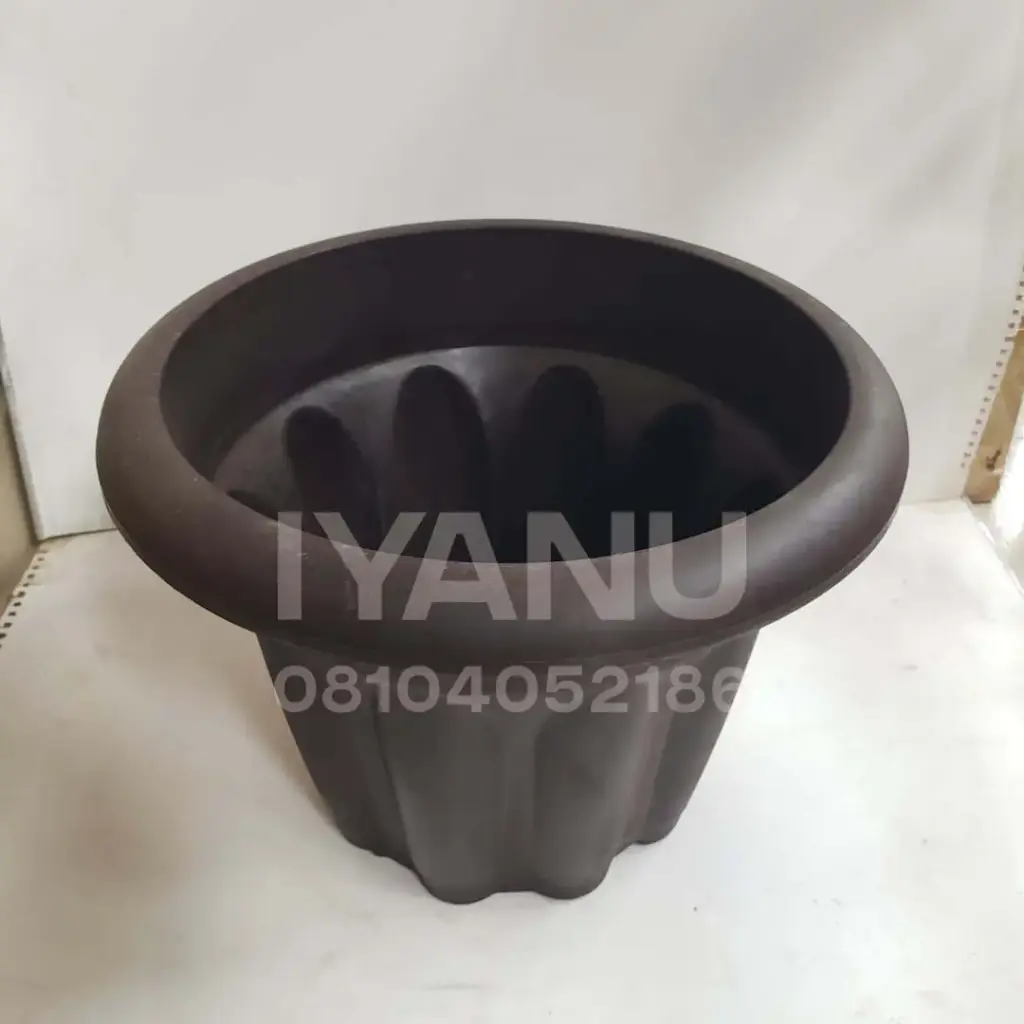 R38 - Flora Flower Pot 2