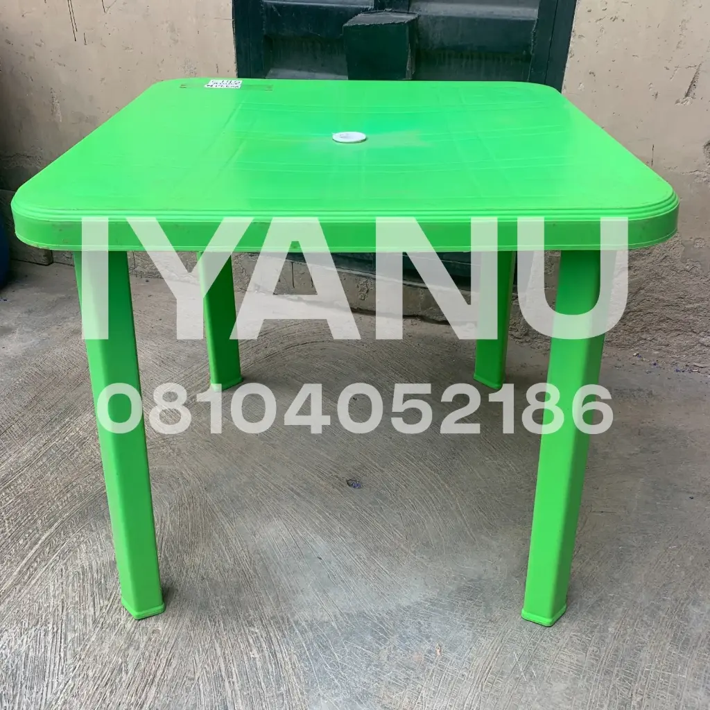 C145 - Square Table Long OK