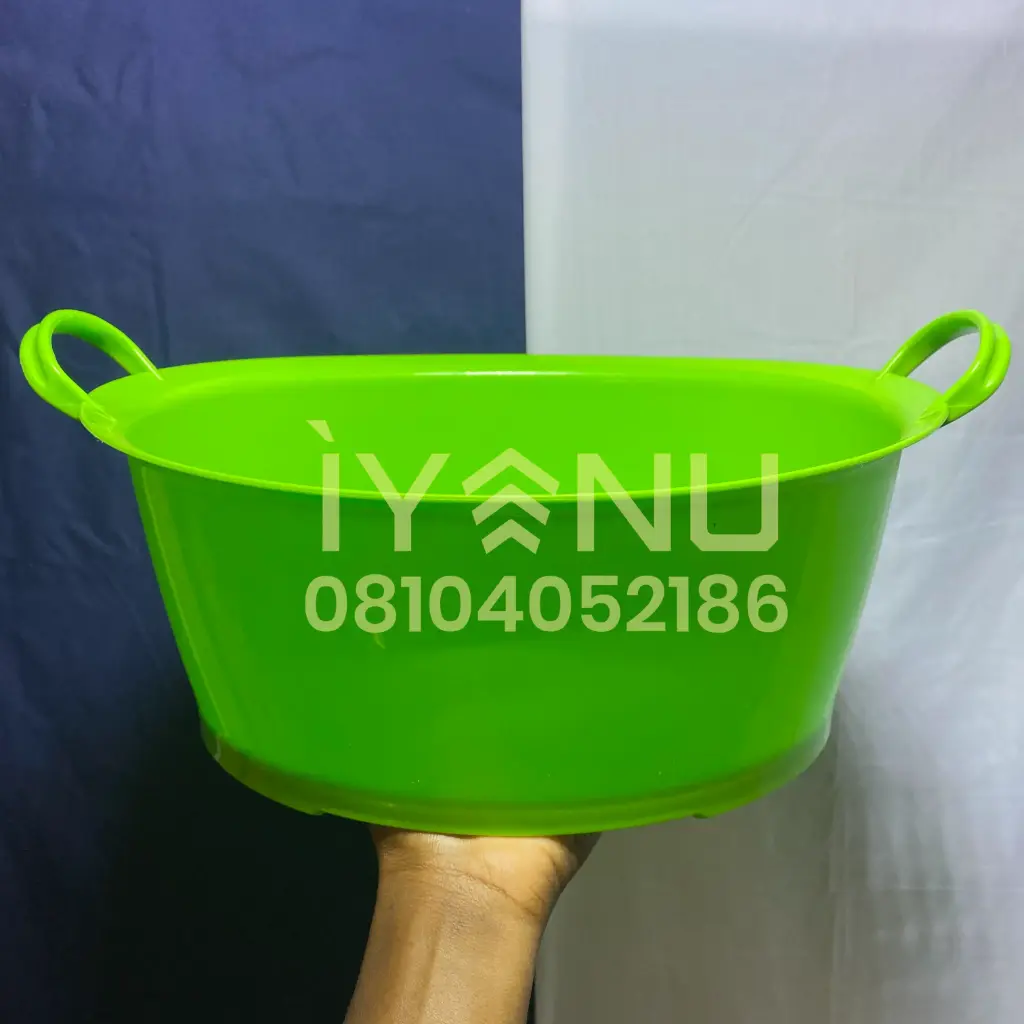 V36 - Oval Bowl with Handle (B)