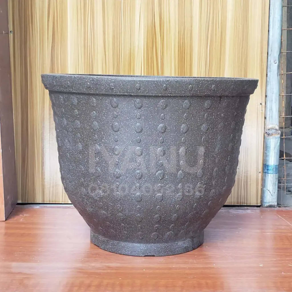 R220 - Lily Flower Pot ***