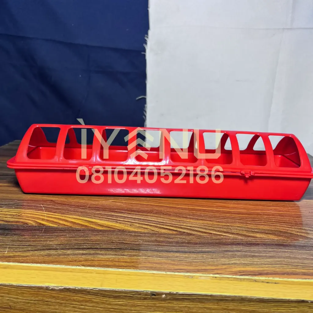 L9 - Flip Top Feeder ***