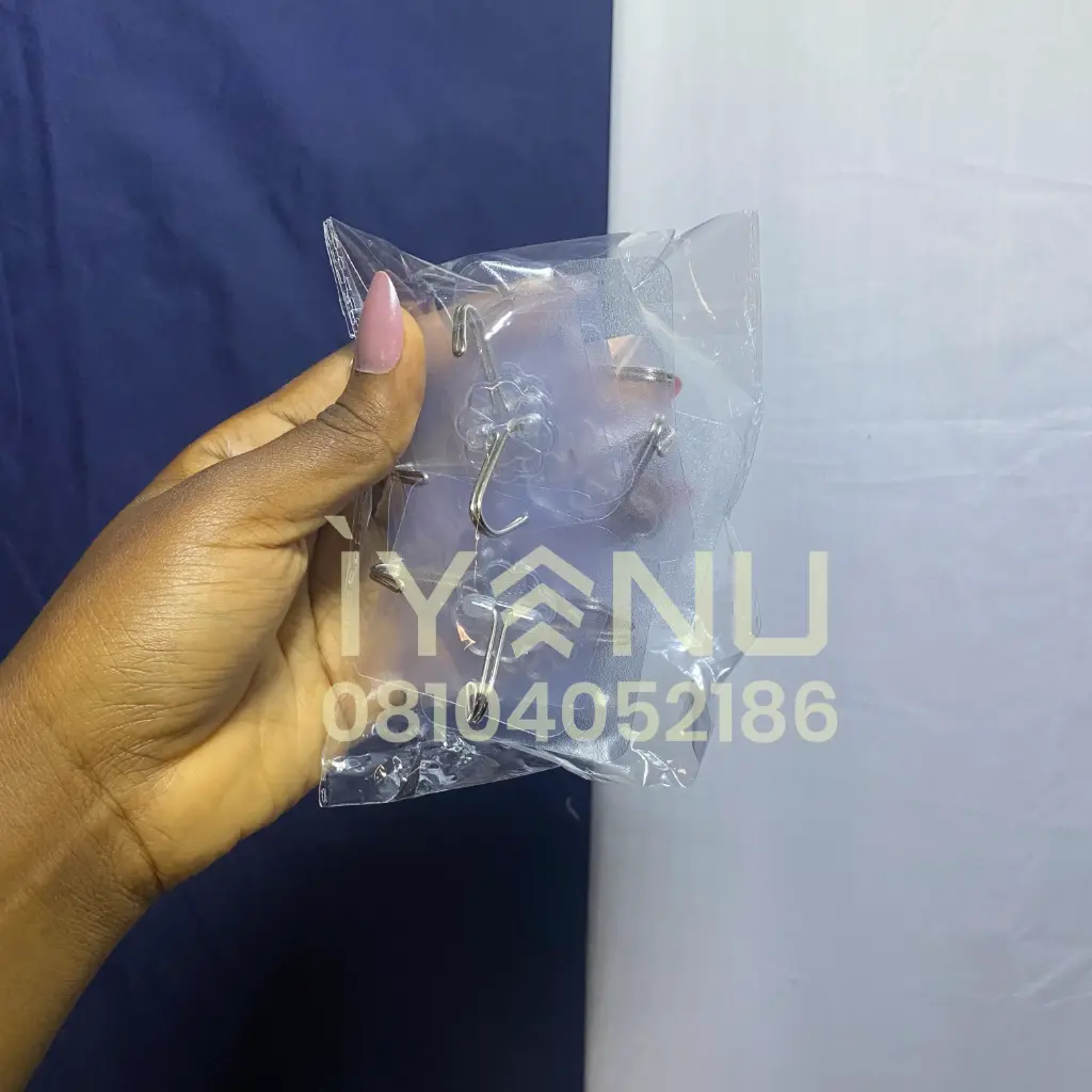 RR76 - Adhesive Hook x10