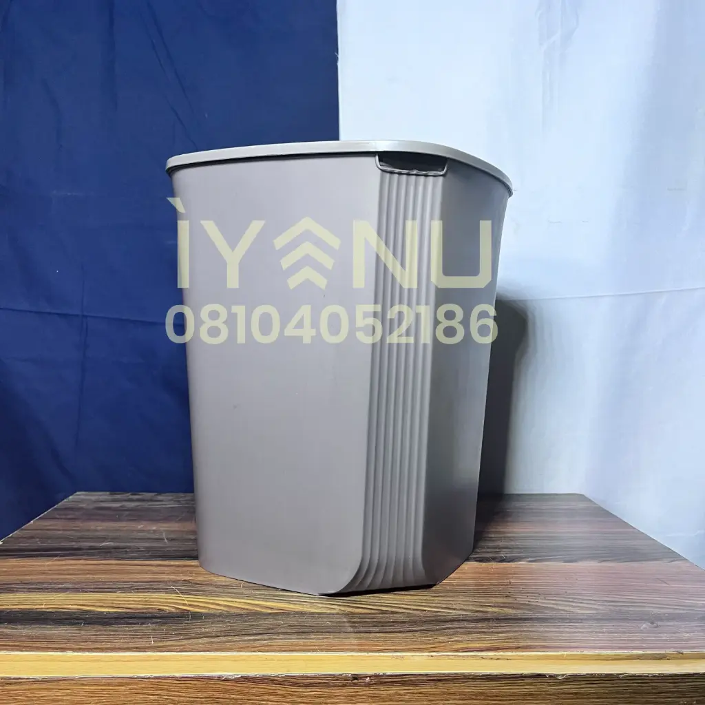 N111 - Square Bin [ST300]