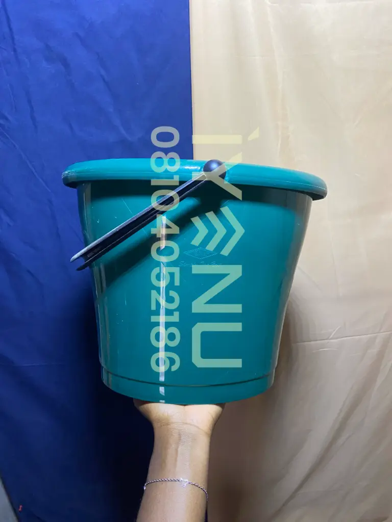 P142 - Kiss Oval Bucket 11L