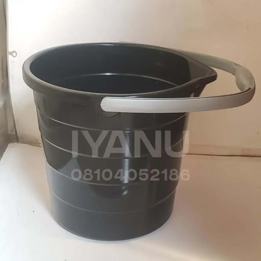 P43 - 9L Bucket Black [ST01]