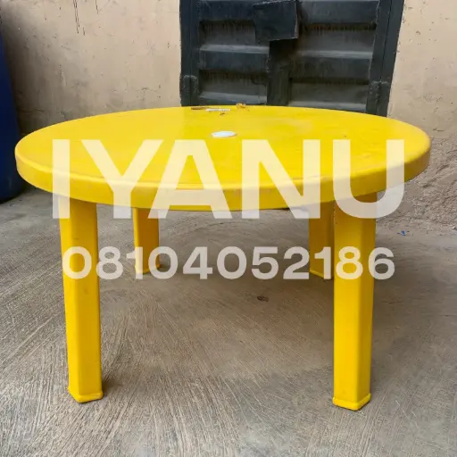 [C113] C113 - Round Table Short***
