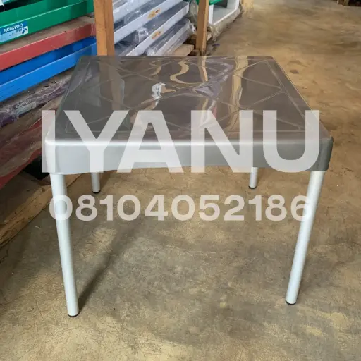 [C116] C116 - Safari Table