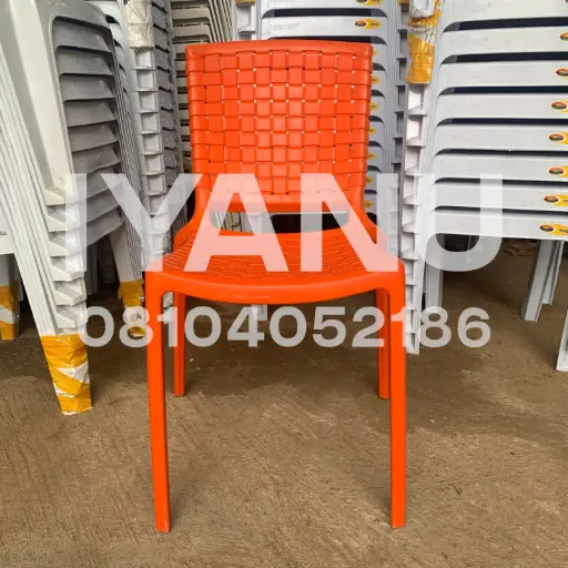 [C42] C42 - Titanium Chair