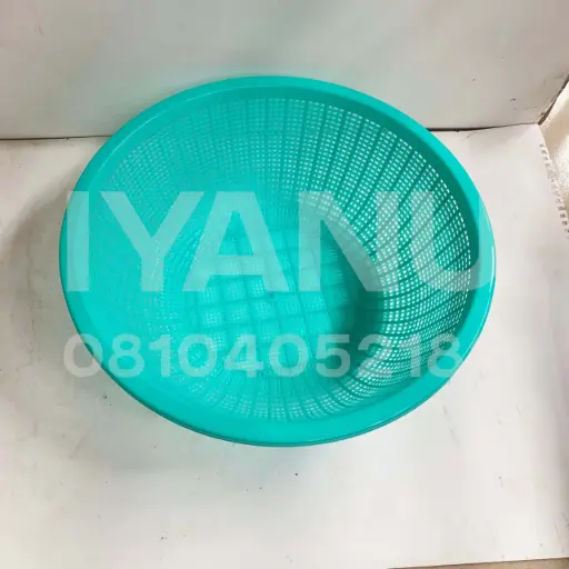 [Y63] Y63 - Tina Strainer