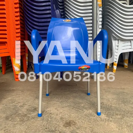 [C41] C41 - Platinum Chair