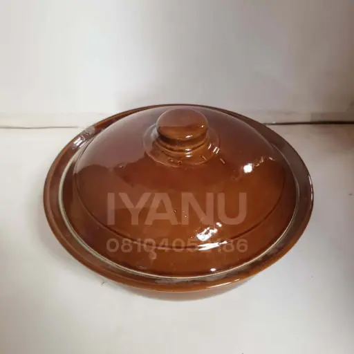 [VV92] VV92 - 9 Bowl with Cover