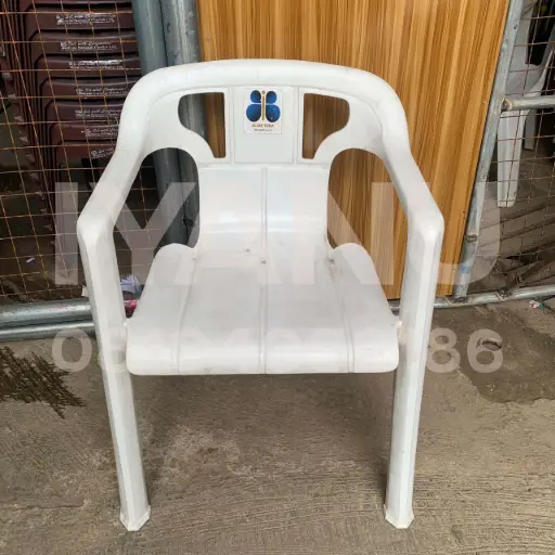 [C86] C86 - Tossa Chair